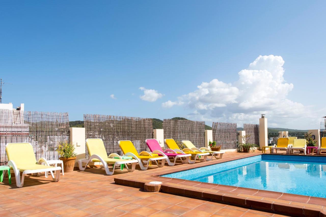 Apartamentos Casa Maria San Antonio  Eksteriør bilde