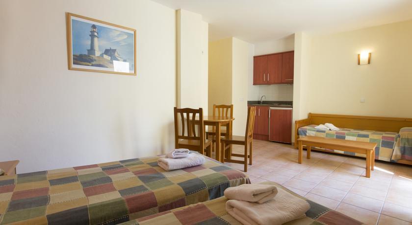 Apartamentos Casa Maria San Antonio  Eksteriør bilde