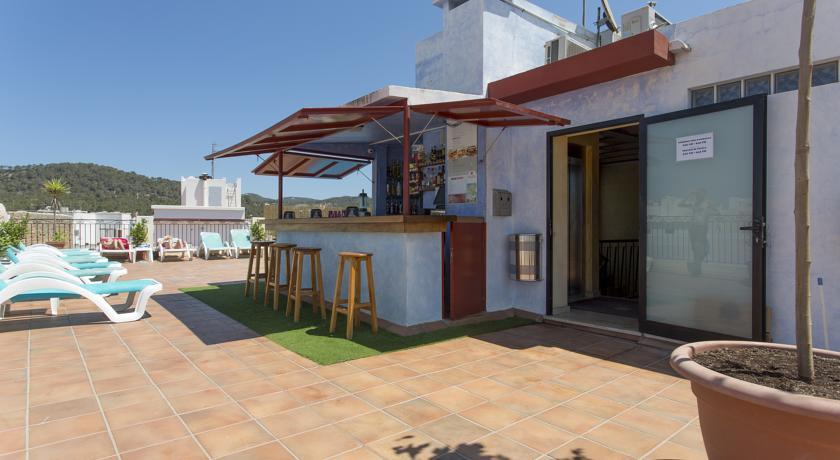 Apartamentos Casa Maria San Antonio  Eksteriør bilde