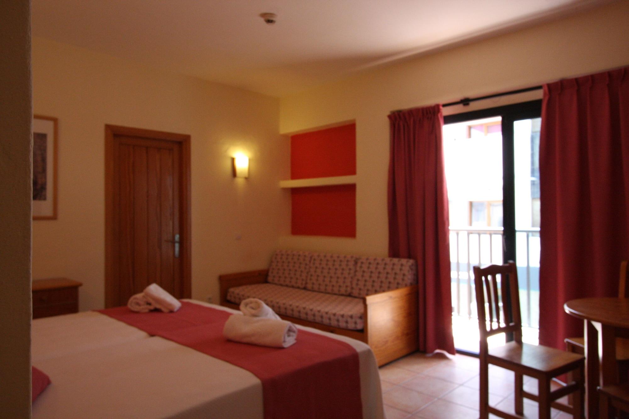 Apartamentos Casa Maria San Antonio  Eksteriør bilde