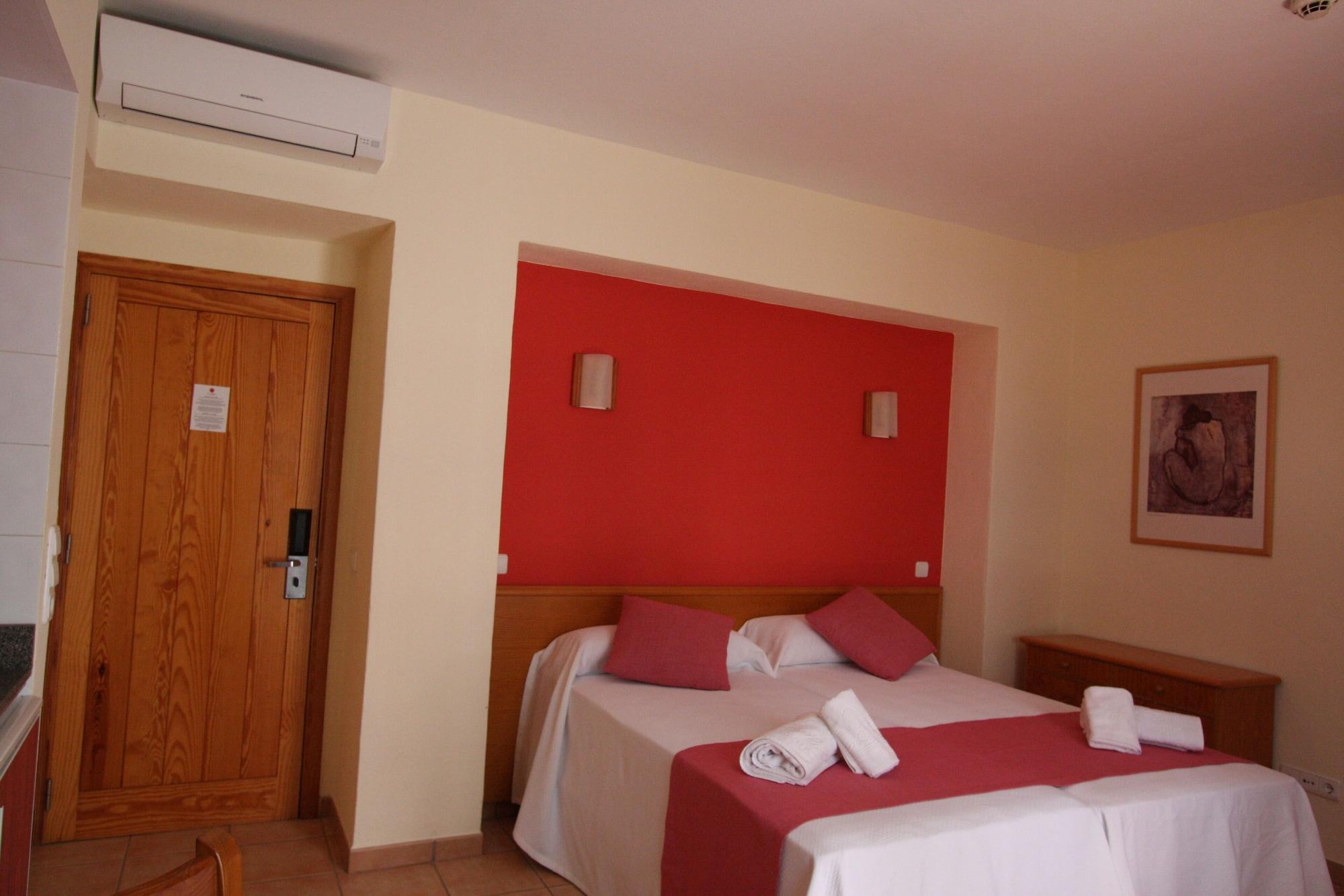Apartamentos Casa Maria San Antonio  Eksteriør bilde
